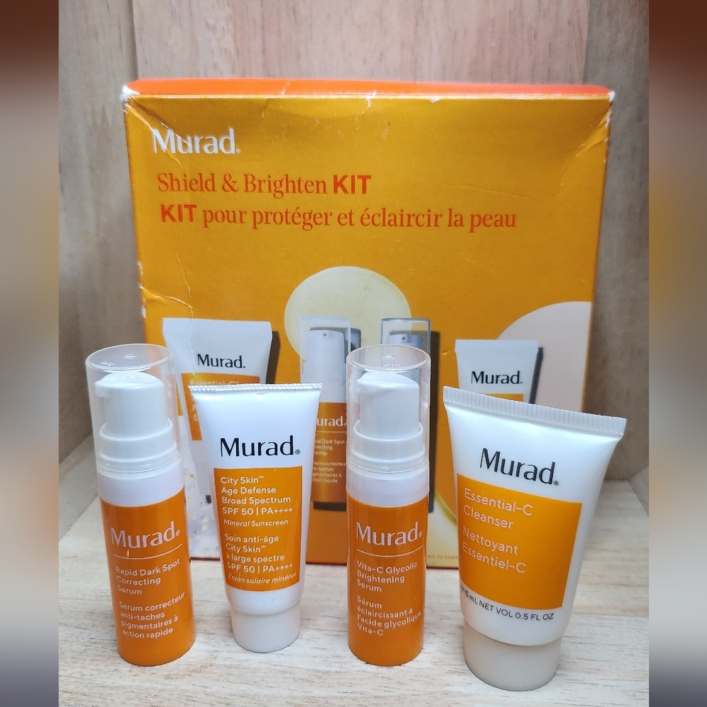 Murad Shield & Brighten Kit.